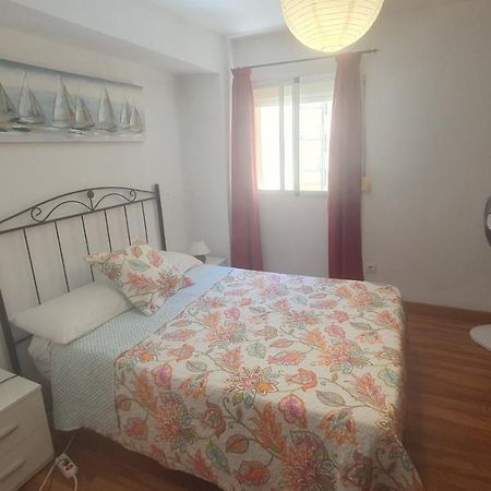 Visit Gibraltar Stay In La Linea For Less! La Línea de la Concepción Dış mekan fotoğraf