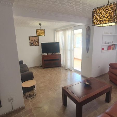 Visit Gibraltar Stay In La Linea For Less! La Línea de la Concepción Dış mekan fotoğraf