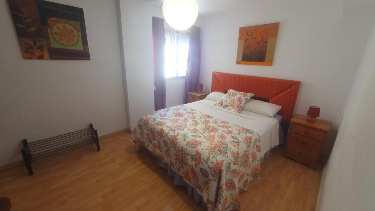 Visit Gibraltar Stay In La Linea For Less! La Línea de la Concepción Dış mekan fotoğraf