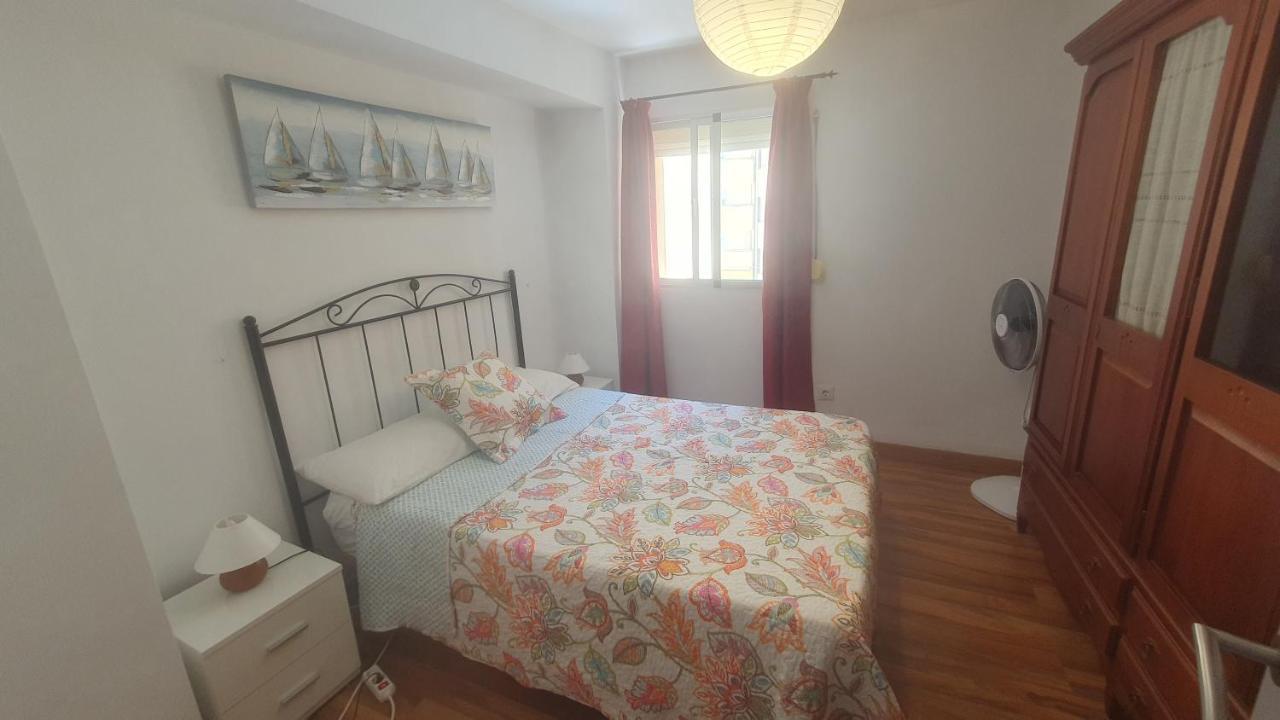 Visit Gibraltar Stay In La Linea For Less! La Línea de la Concepción Dış mekan fotoğraf